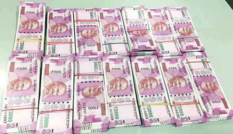 telangana-hc-directs-income-tax-authority-to-refund-seized-cash-of-rs