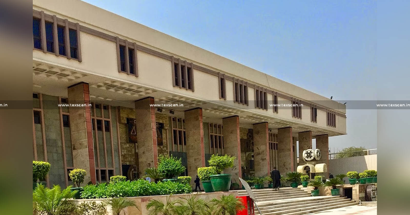Delhi HC Set Aside Income Tax Transfer Orders Passed for Mere Administrative Convenience & Coordinated Investigation: Mandates Speaking Order with Proper Reasons & DIN [Read Order]